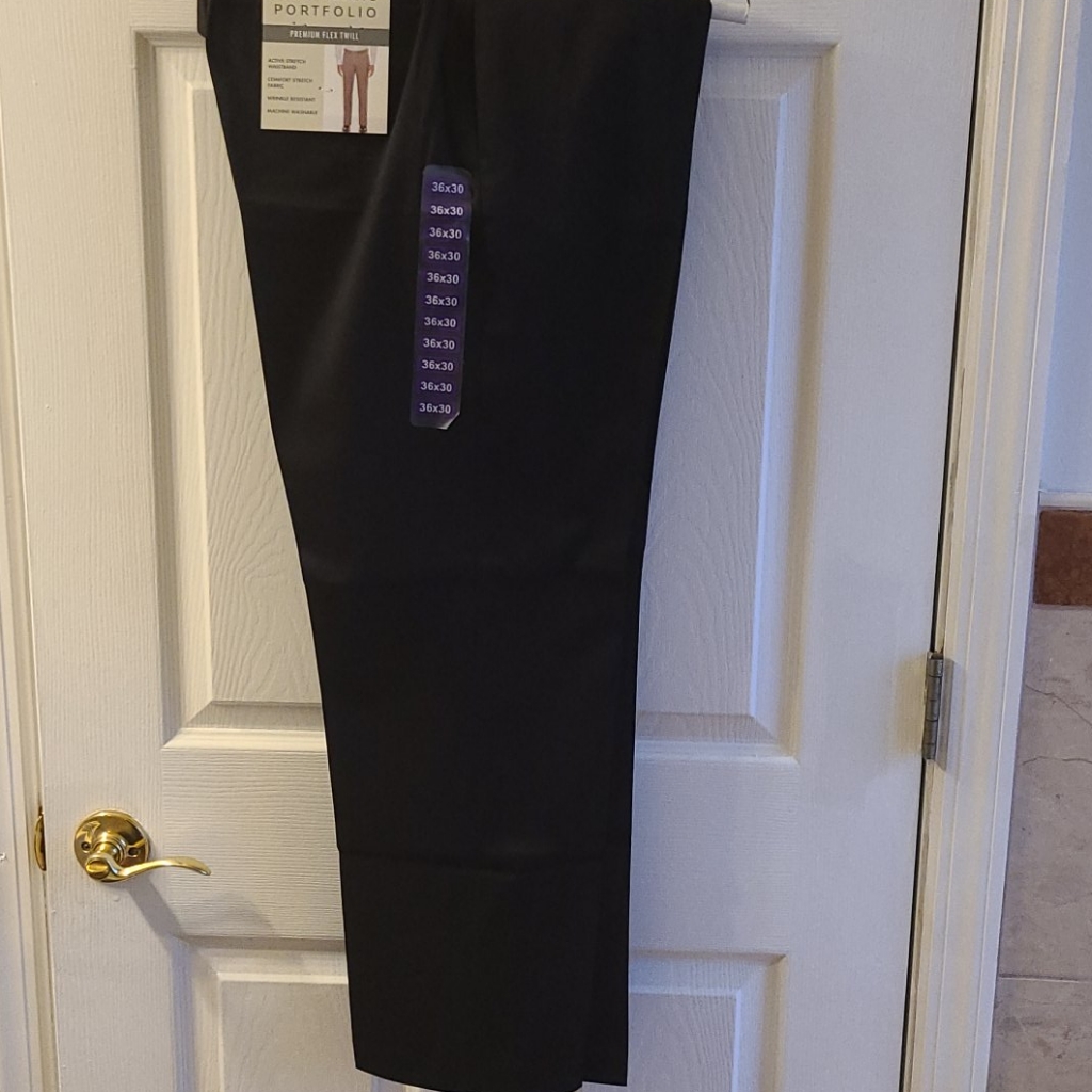 Brand New Perry Ellis Size 36x30 Pants Brand New Perry Ellis Size 36x30 Pants
